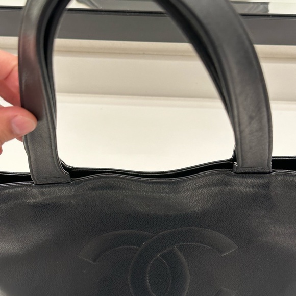 Authentic CHANEL CC JUMBO XL LOGO CAVIAR SHOPPER TOTE BAG + Chanel Zip Wallet - Picture 3 of 16